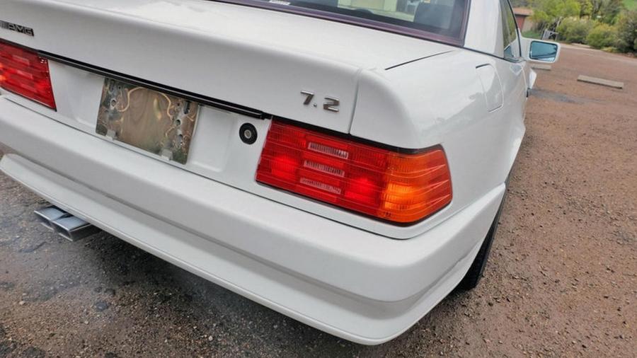 Детали экстерьера Mercedes-Benz SL72 AMG 1995 года  (фото 36 из 82)